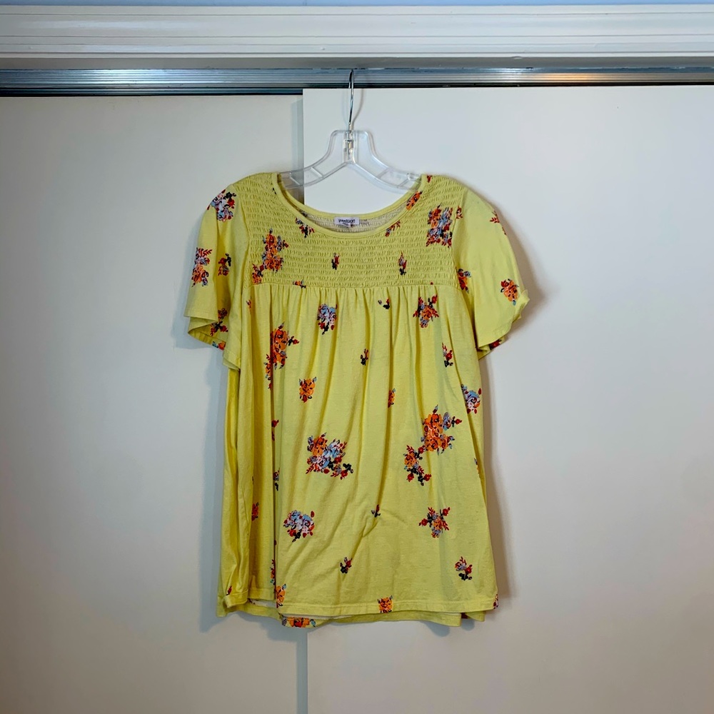 Yellow Floral Top size 1x